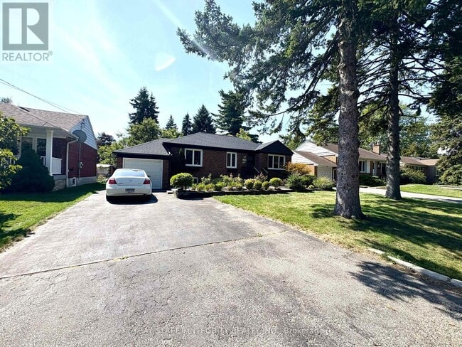 property at 1270 Crossfield Bend