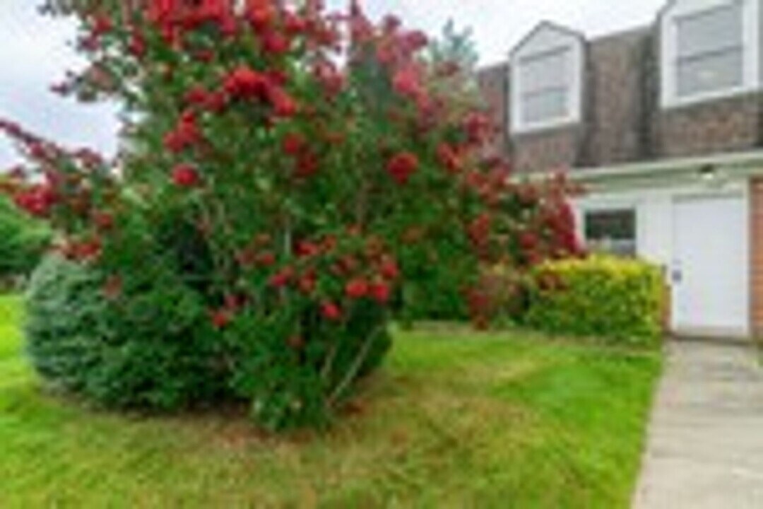 1335 Mantle St in Parkville, MD - Building Photo