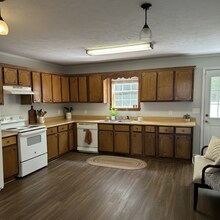 1028 Wesley Cove in Henderson, TN - Building Photo - Building Photo
