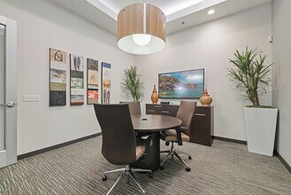 Aviara in Mercer Island, WA - Building Photo - Building Photo