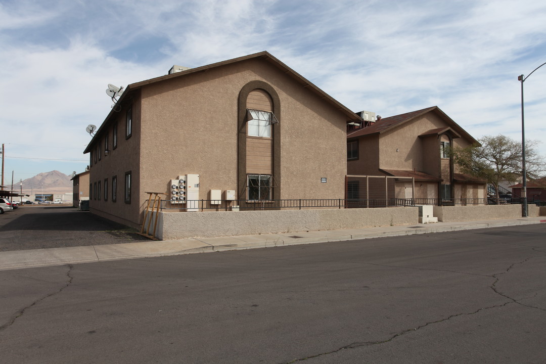 Haren Apartments in Henderson, NV - Building Photo