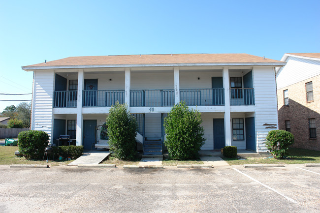 Lowery Village in Fort Walton Beach, FL - Building Photo - Building Photo