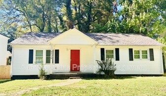 2716 Mayfair Ave in Charlotte, NC - Building Photo