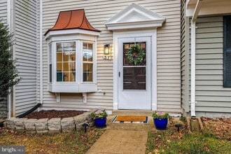 37 Alden Ct in Sterling, VA - Building Photo - Building Photo