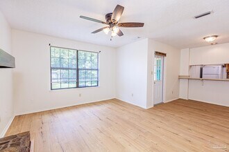 6242 Ridgegate Cir in Pensacola, FL - Building Photo - Building Photo