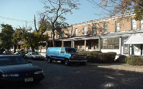 18-32 Adella Ave in Hamilton, NJ - Building Photo