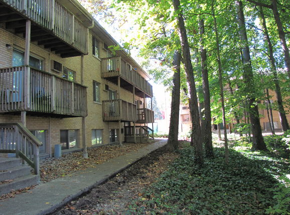 Happy Hollow Apartments in West Lafayette, IN - Building Photo