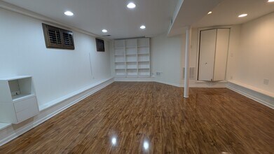 1222 W Hubbard St, Unit 1F in Chicago, IL - Building Photo - Building Photo