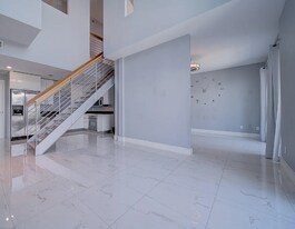 60 SW 13th St, Unit 4009 in Miami, FL - Building Photo