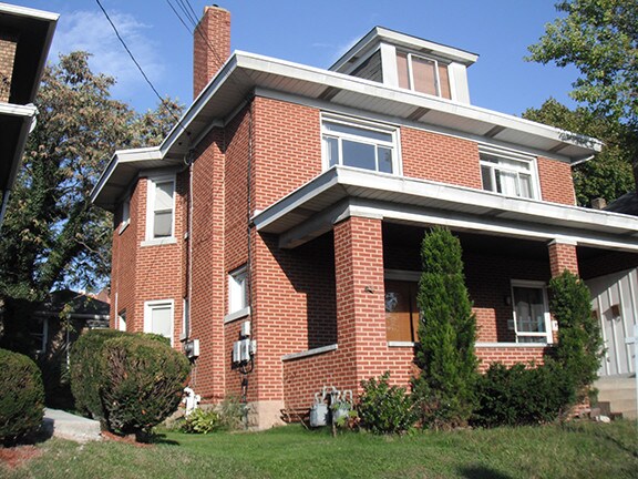 1312 Wisconsin Ave in Pittsburgh, PA - Building Photo