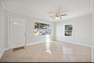 220 Armstrong St in Houston, TX - Building Photo - Building Photo