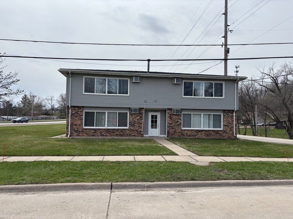 1705 Edgewood Ln NW in Cedar Rapids, IA - Building Photo