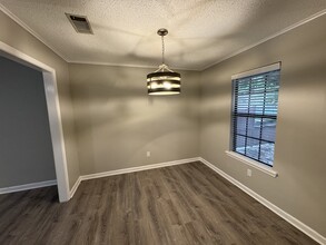 26 Burkwood Dr in Little Rock, AR - Foto de edificio - Building Photo