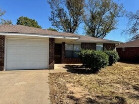 805 Turtle Creek Dr in Rogers, AR - Building Photo