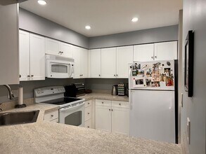 100 Rosemary Way, Unit 210 in Needham, MA - Building Photo - Building Photo