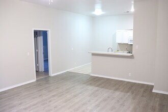 1215 Eastgate Dr in Norman, OK - Building Photo - Building Photo