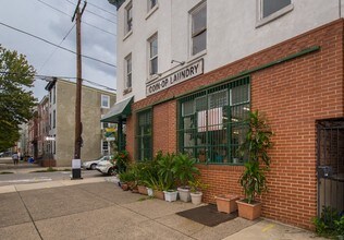 835-837 Corinthian Ave in Philadelphia, PA - Building Photo - Building Photo