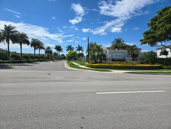 property at 2615 SE 12th St