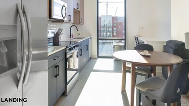 1007 S Mint St in Charlotte, NC - Building Photo - Building Photo