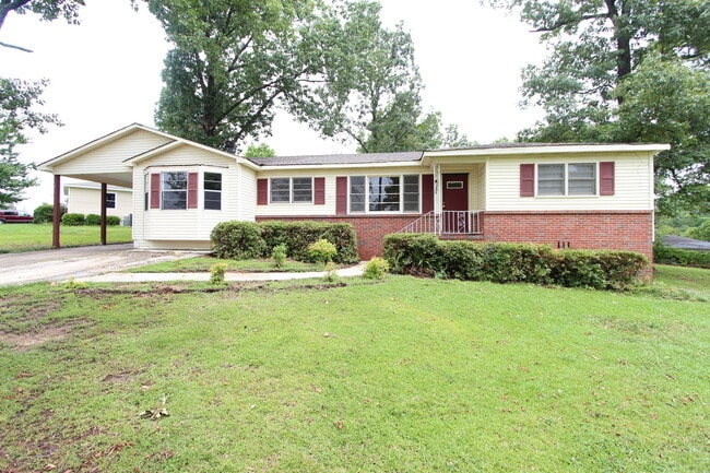 property at 900 27th Ave NE