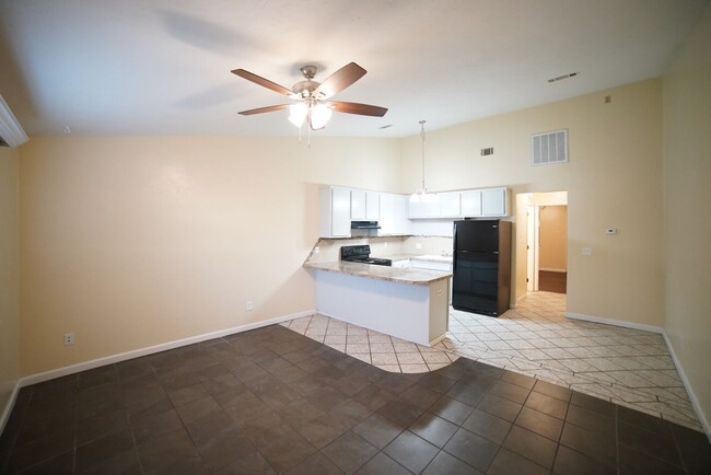 1248 Continental Ct in Tallahassee, FL - Building Photo - Building Photo