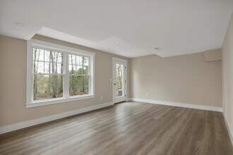 41 Thompson Wy in Rye, NH - Building Photo - Building Photo