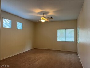 2855 Grande Valley Dr in Las Vegas, NV - Building Photo - Building Photo