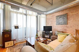 900 N Kingsbury St in Chicago, IL - Building Photo - Building Photo