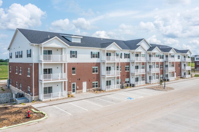 965 Flats in Coralville, IA - Foto de edificio - Building Photo