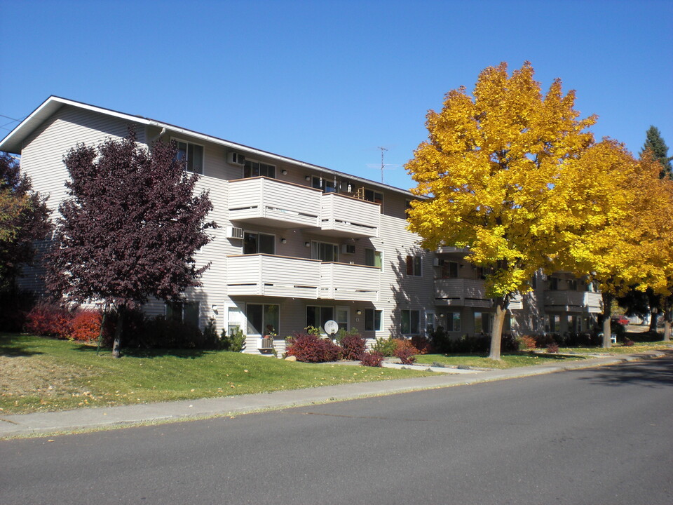 Cheney Center Apartments in Cheney, WA - Foto de edificio