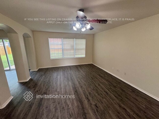 5511 Rio Ramos St in Rosharon, TX - Building Photo - Building Photo