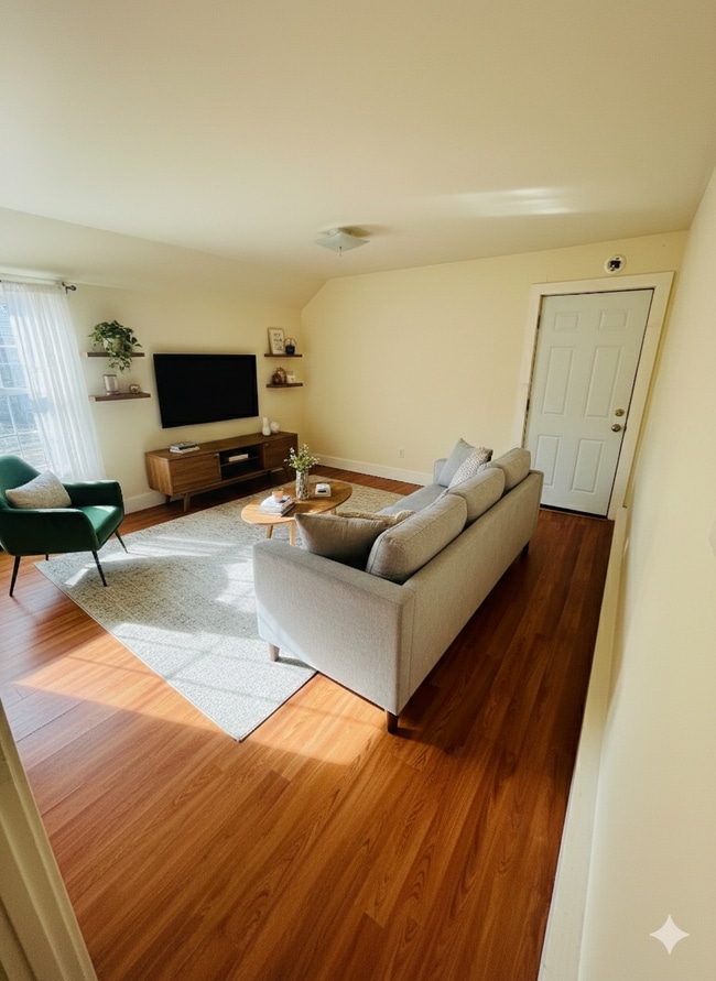 166 Essex St, Unit A in Bangor, ME - Building Photo - Building Photo