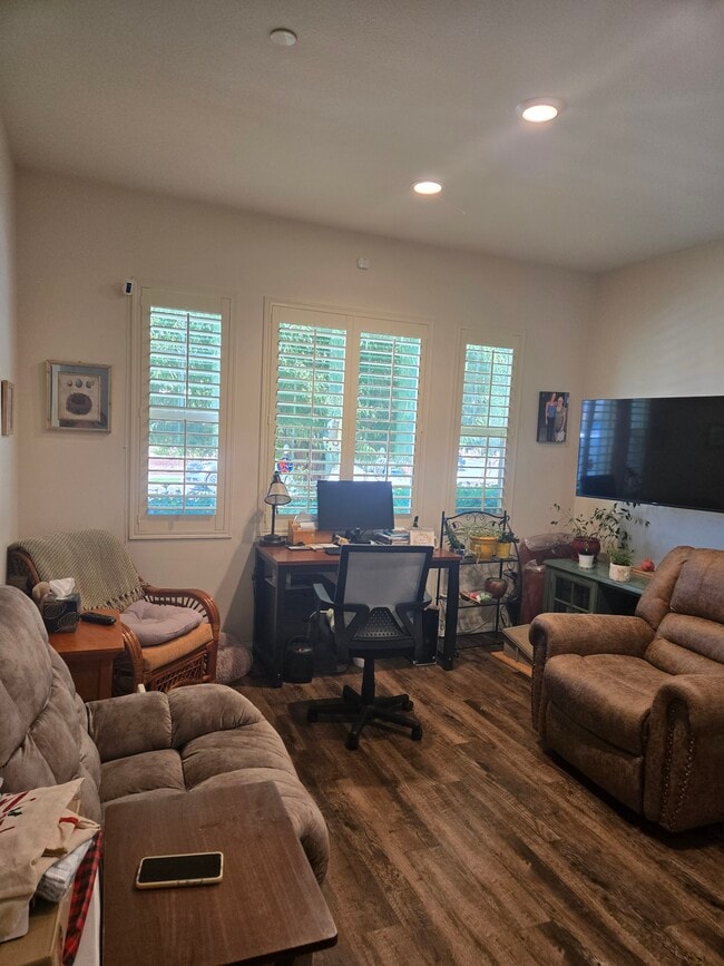 29902 Western Front Dr, Unit Next Gen Suite