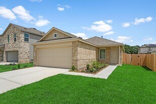 25745 John Wayne Dr in Splendora, TX - Building Photo