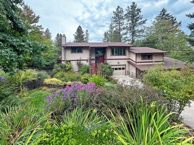 505 Empress Ave in Eugene, OR - Building Photo - Building Photo