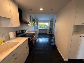 2023 Narrows View Cir NW in Gig Harbor, WA - Building Photo - Building Photo