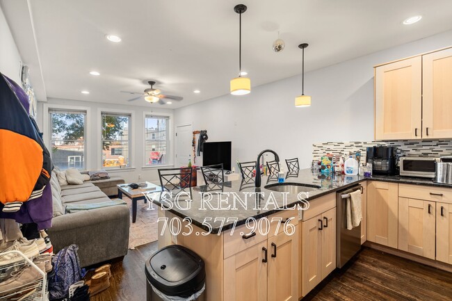 1435 Tremont St, Unit #2 in Boston, MA - Building Photo - Building Photo