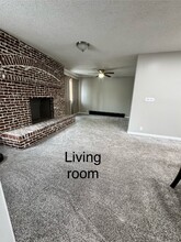 425 Ellicott St, Unit 1 in Batavia, NY - Foto de edificio - Building Photo