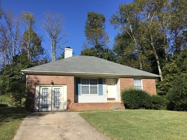 property at 2207 Ladd Dr