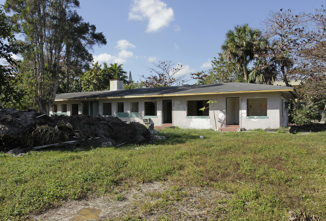 8440 NE 1st Ave in Miami, FL - Foto de edificio - Building Photo