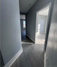 413 E Main St in Bridgeport, CT - Building Photo - Building Photo