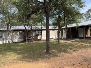 399 Pope Bend N in Cedar Creek, TX - Building Photo - Building Photo