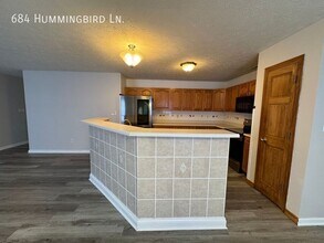 684 Hummingbird Ln in Whiteland, IN - Building Photo - Building Photo