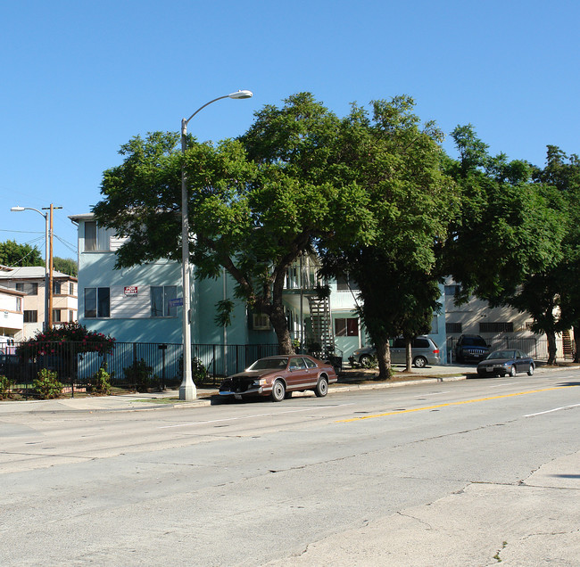 721-733 Vendome St in Los Angeles, CA - Building Photo - Building Photo