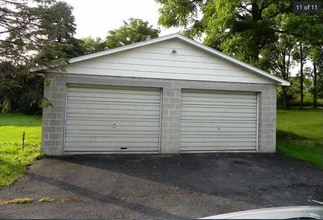 6208 Oak Ln in Kunkletown, PA - Building Photo - Building Photo
