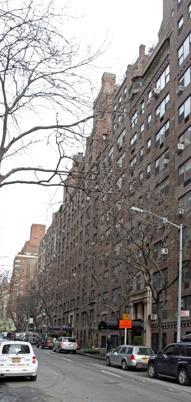 225 24TH Street in New York, NY - Foto de edificio - Building Photo