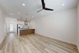 1237 Dorothy Ln in College Station, TX - Building Photo - Building Photo