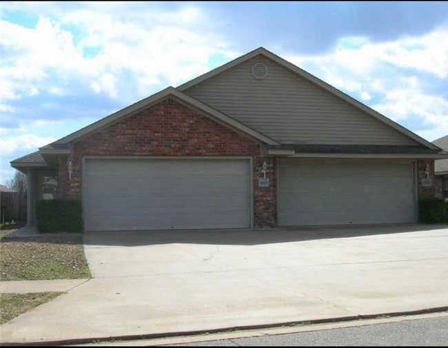 property at 1811 Ingalls Ln