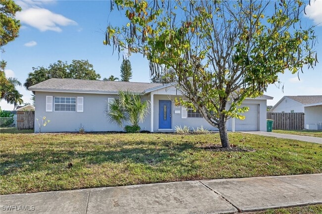 3408 Poinciana St in Naples, FL - Building Photo - Building Photo