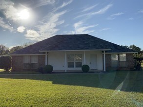 484 Stone Rd in Texarkana, TX - Building Photo - Building Photo